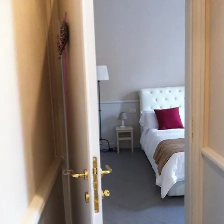 Alojamento de Acomodação e Pequeno-almoço Le Grazie Bérgamo