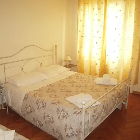 Le Grazie Bed and Breakfast 3*