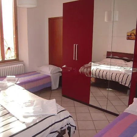 Le Grazie Alojamento de Acomodação e Pequeno-almoço 3*